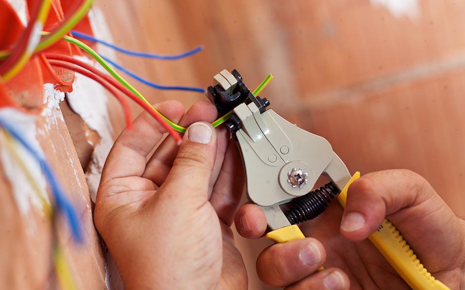 recherche travail électricien bâtiment Guyancourt