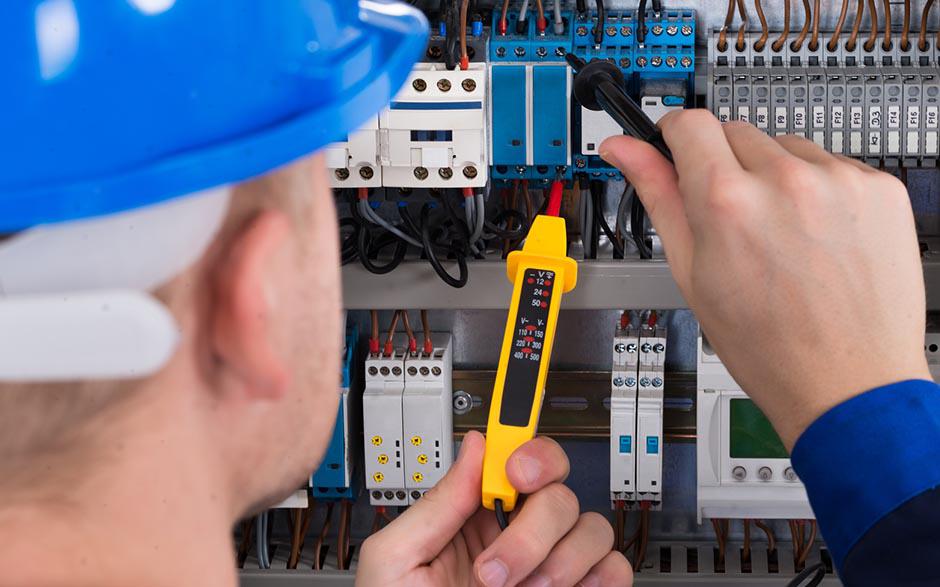 recherche travail électricien bâtiment Guyancourt